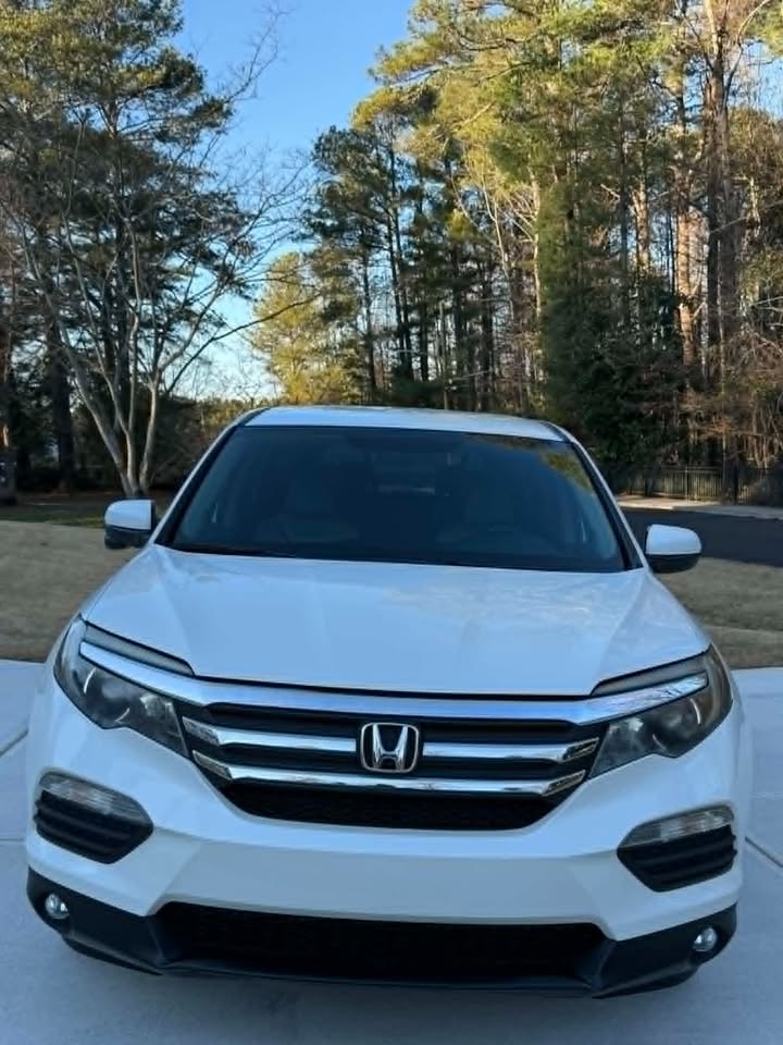 HONDA PILOT 2016 EX-L AWD – Diamond White Pearl | Low Mileage Luxury SUV Ghana | Call 📞 0244568056 | Pay Ghana Cedi (GHS) Equivalent