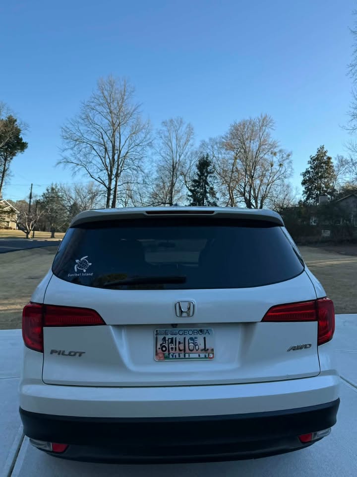 HONDA PILOT 2016 EX-L AWD – Diamond White Pearl | Low Mileage Luxury SUV Ghana | Call 📞 0244568056 | Pay Ghana Cedi (GHS) Equivalent