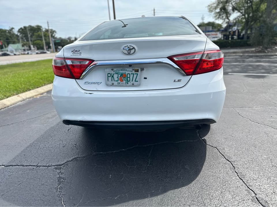 TOYOTA CAMRY 2016 LE – Reliable Sedan | White | Call 📞 0244568056 | Pay Ghana Cedi (GHS) Equivalent