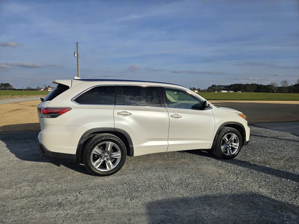 TOYOTA HIGHLANDER 2016 Limited AWD – USA Import | 7-Seater SUV Ghana | Call 📞 0244568056 | Pay Ghana Cedi (GHS) Equivalent