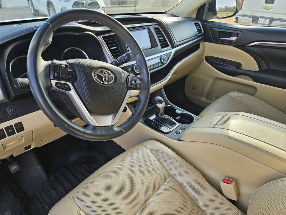 TOYOTA HIGHLANDER 2016 Limited AWD – USA Import | 7-Seater SUV Ghana | Call 📞 0244568056 | Pay Ghana Cedi (GHS) Equivalent