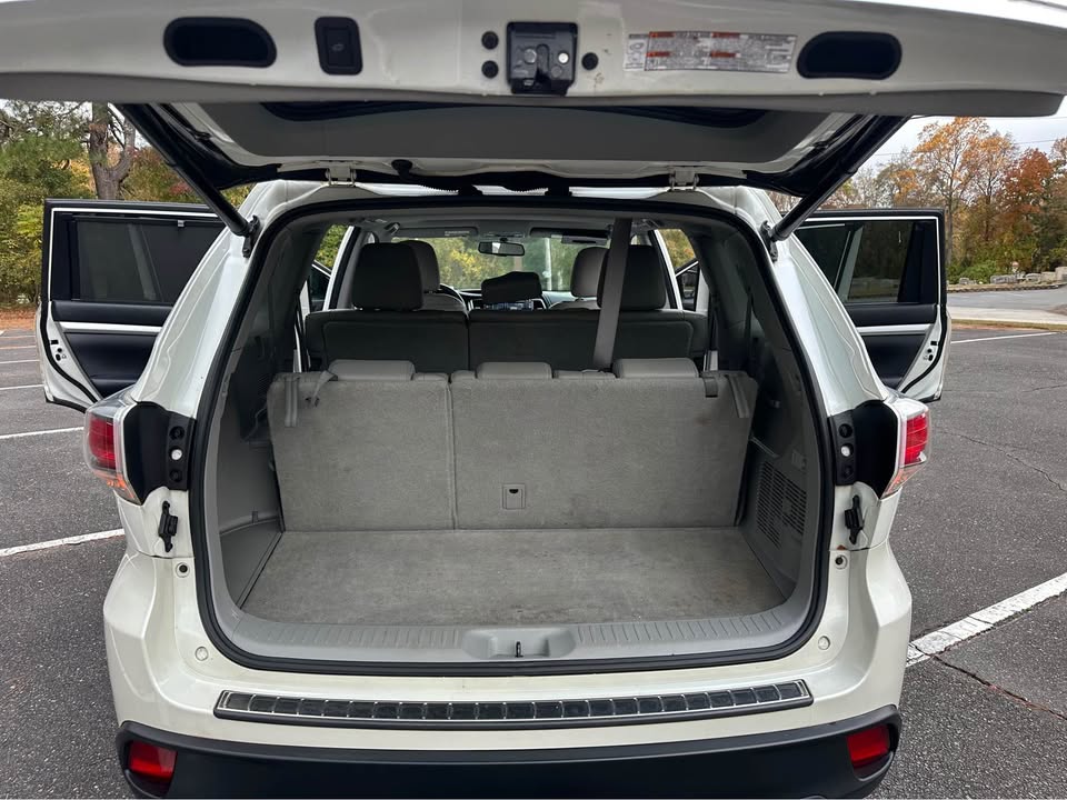 TOYOTA HIGHLANDER 2016 XLE AWD – Clean USA Import | 7-Seater SUV Ghana | Call 📞 0244568056 | Pay Ghana Cedi (GHS) Equivalent