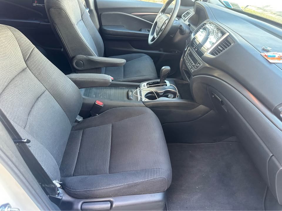 HONDA PILOT 2017 EX AWD – White Diamond Pearl | 8 Seater Family SUV Ghana | Call 📞 0244568056 | Pay Ghana Cedi (GHS) Equivalent