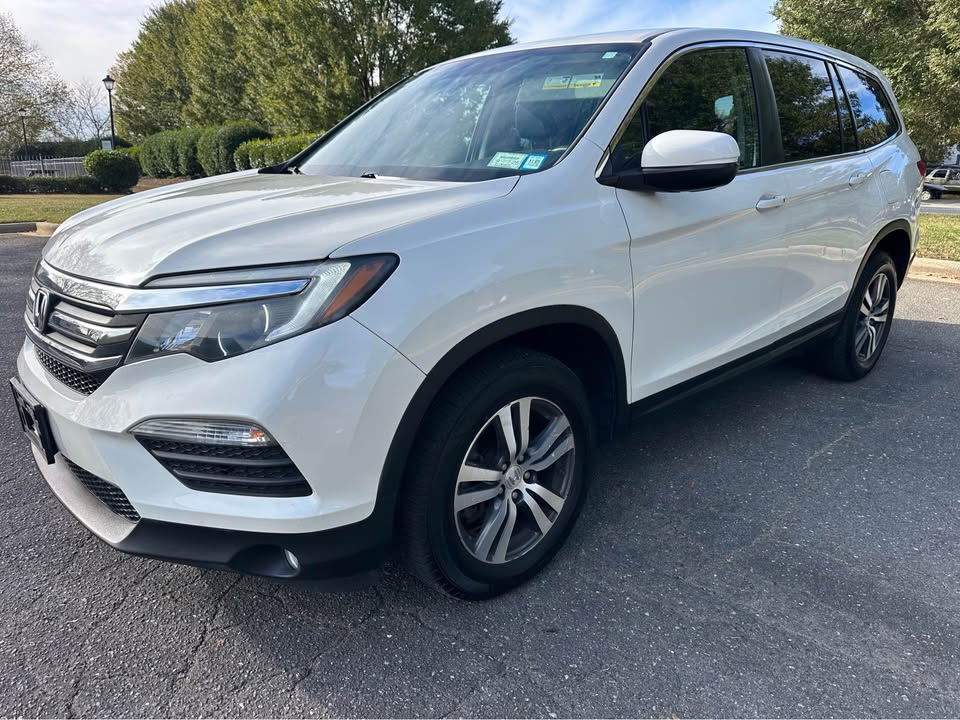 HONDA PILOT 2017 EX AWD – White Diamond Pearl | 8 Seater Family SUV Ghana | Call 📞 0244568056 | Pay Ghana Cedi (GHS) Equivalent