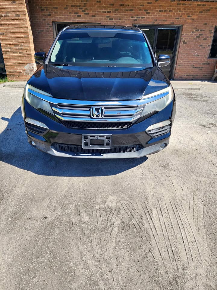 HONDA PILOT 2017 EX-L AWD – Leather Interior | Power Tailgate | V6 8-Seater SUV Ghana | Call 📞 0244568056 | Pay Ghana Cedi (GHS) Equivalent