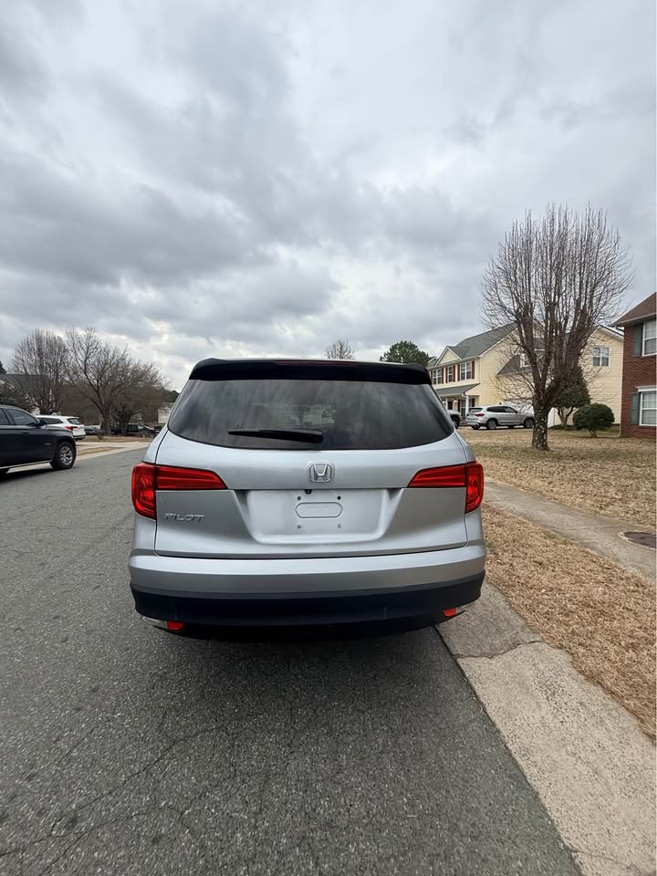 HONDA PILOT LX 2018 – Clean USA Import | Premium SUV Ghana | Call 📞 0244568056 | Pay Ghana Cedi (GHS) Equivalent