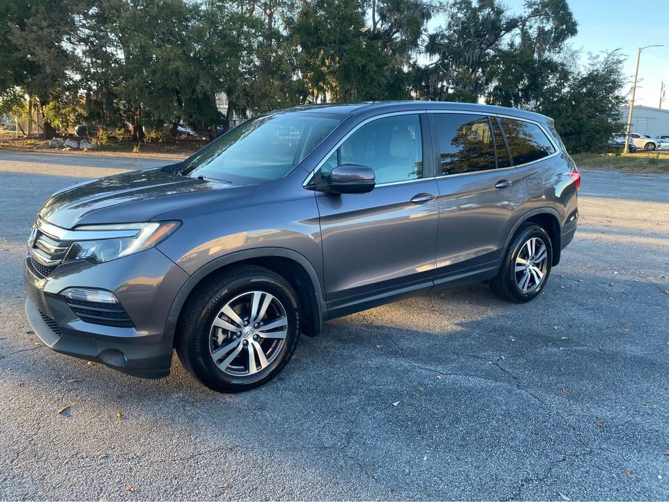 HONDA PILOT 2018 EX-L AWD w/ Rear Entertainment – Lunar Silver | Family SUV Ghana | Call 📞 0244568056 | Pay Ghana Cedi (GHS) Equivalent