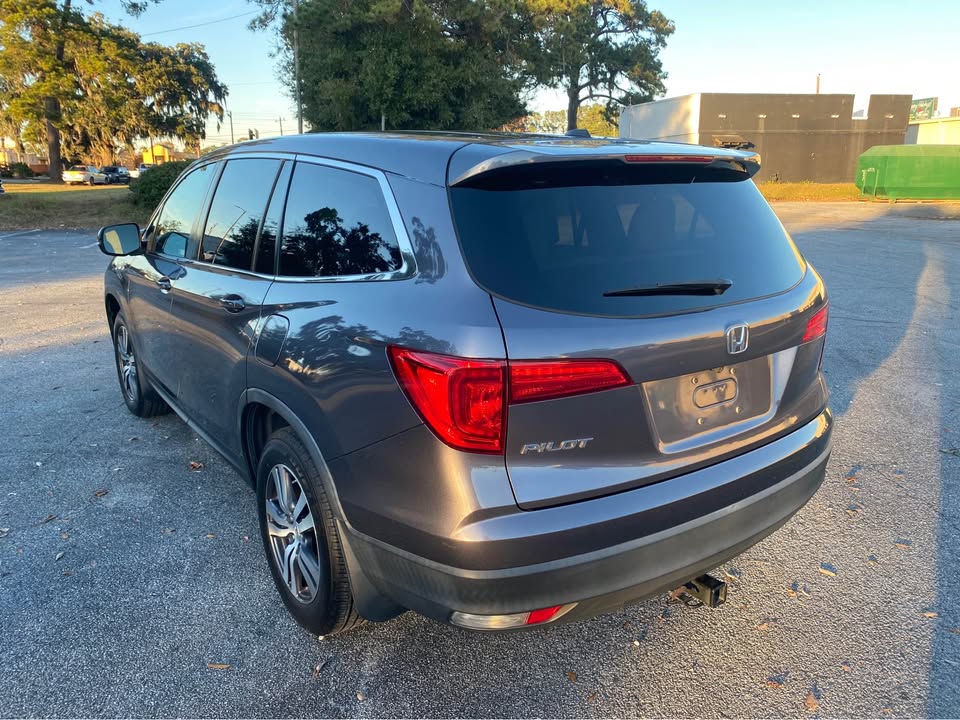 HONDA PILOT 2018 EX-L AWD w/ Rear Entertainment – Lunar Silver | Family SUV Ghana | Call 📞 0244568056 | Pay Ghana Cedi (GHS) Equivalent