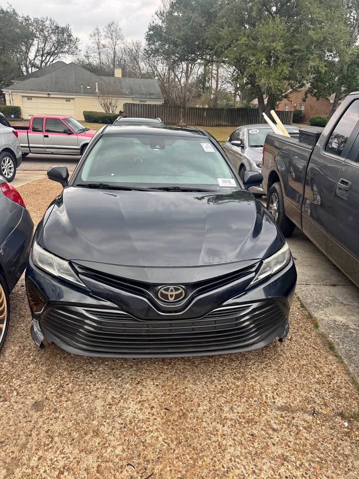 TOYOTA CAMRY 2019 L – Apple CarPlay & Safety Features | Black | Call 📞 0244568056 | Pay Ghana Cedi (GHS) Equivalent