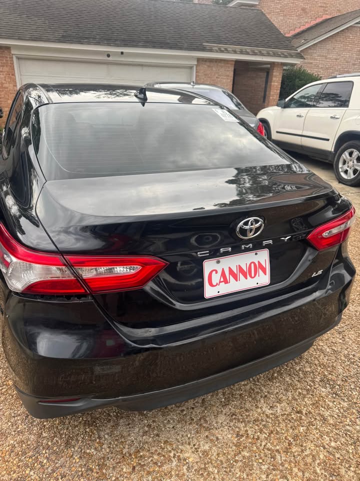 TOYOTA CAMRY 2019 L – Apple CarPlay & Safety Features | Black | Call 📞 0244568056 | Pay Ghana Cedi (GHS) Equivalent