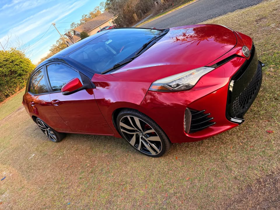 TOYOTA COROLLA 2019 SE – 23K Miles | Barcelona Red Sport Edition | Call 📞 0244568056 | Pay Ghana Cedi (GHS) Equivalent
