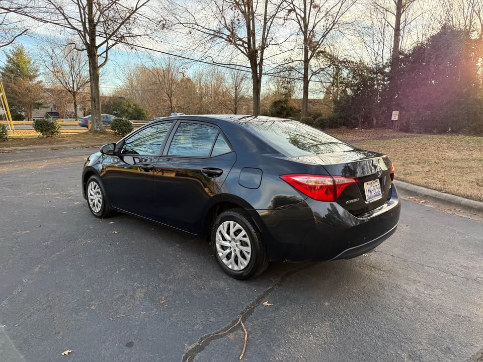 TOYOTA COROLLA 2019 LE – 112K Miles Executive Sedan | Black Sand Pearl | Call 📞 0244568056 | Pay Ghana Cedi (GHS) Equivalent
