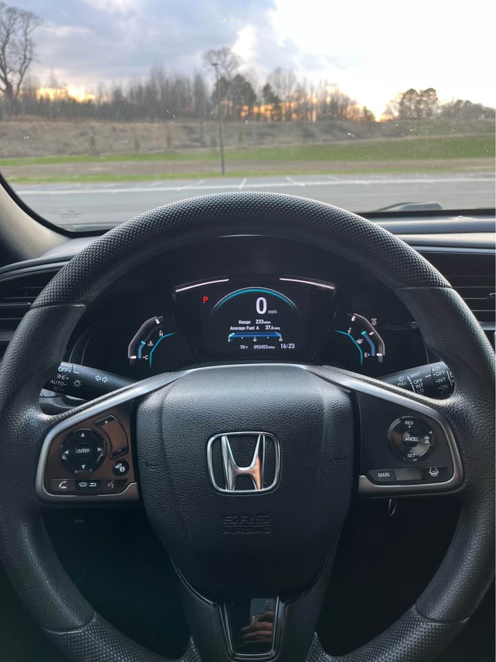 HONDA CIVIC HATCHBACK 2019 – 1.5L Turbo Sport | Platinum White | Call 📞 0244568056 | Pay Ghana Cedi (GHS) Equivalent