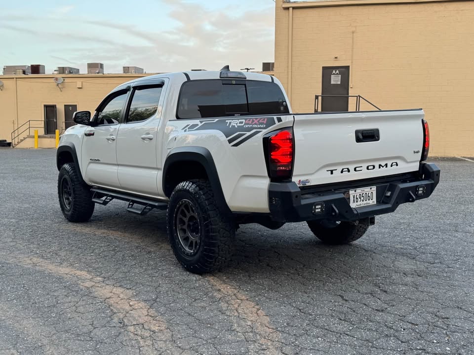 TOYOTA TACOMA 2019 TRD SPORT 4WD – White | Manual V6 | Off-Road Build | Call 📞 0244568056