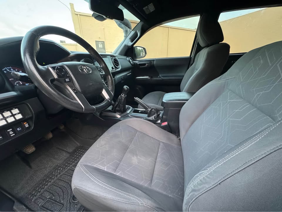 TOYOTA TACOMA 2019 TRD SPORT 4WD – White | Manual V6 | Off-Road Build | Call 📞 0244568056