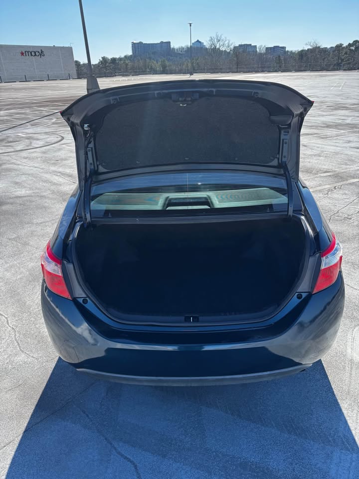 TOYOTA COROLLA 2019 LE – Falcon Gray Metallic | Fuel Efficient Sedan | Call 📞 0244568056 | Pay Ghana Cedi (GHS) Equivalent