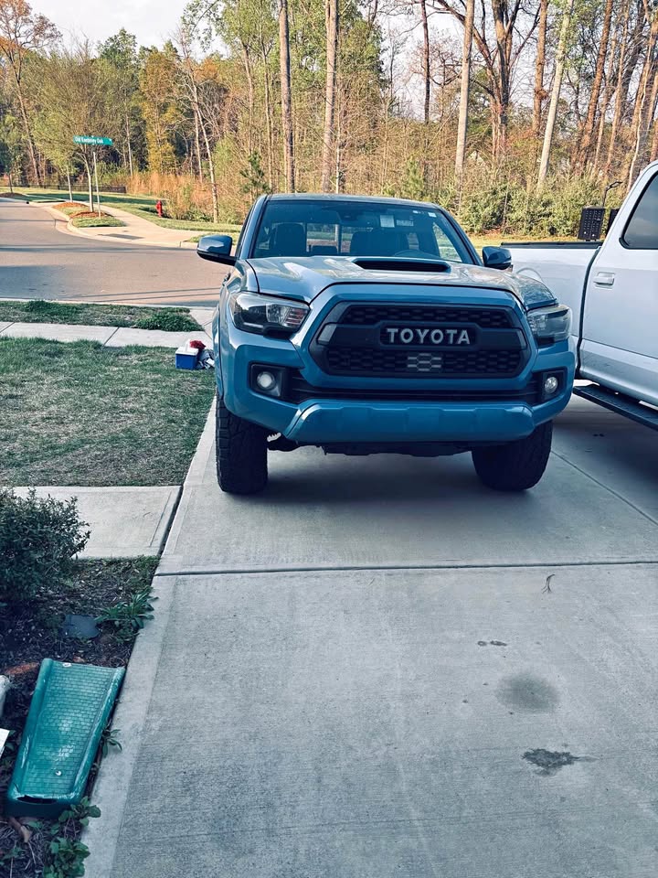 TOYOTA TACOMA 2019 TRD PRO – Cavalry Blue | V6 4WD | Call 📞 0244568056 | Pay Ghana Cedi (GHS) Equivalent