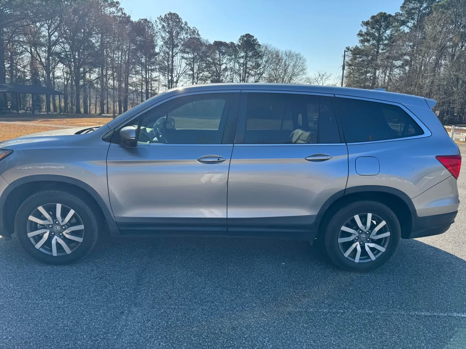 HONDA PILOT 2020 EX AWD – Lunar Silver Metallic | 8 Seater Intelligent Traction SUV Ghana | Call 📞 0244568056 | Pay Ghana Cedi (GHS) Equivalent