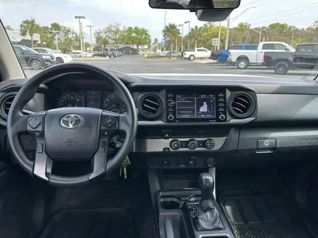 TOYOTA TACOMA 2020 SR – Super White | Strong Pickup | Call 📞 0244568056 | Pay Ghana Cedi (GHS) Equivalent