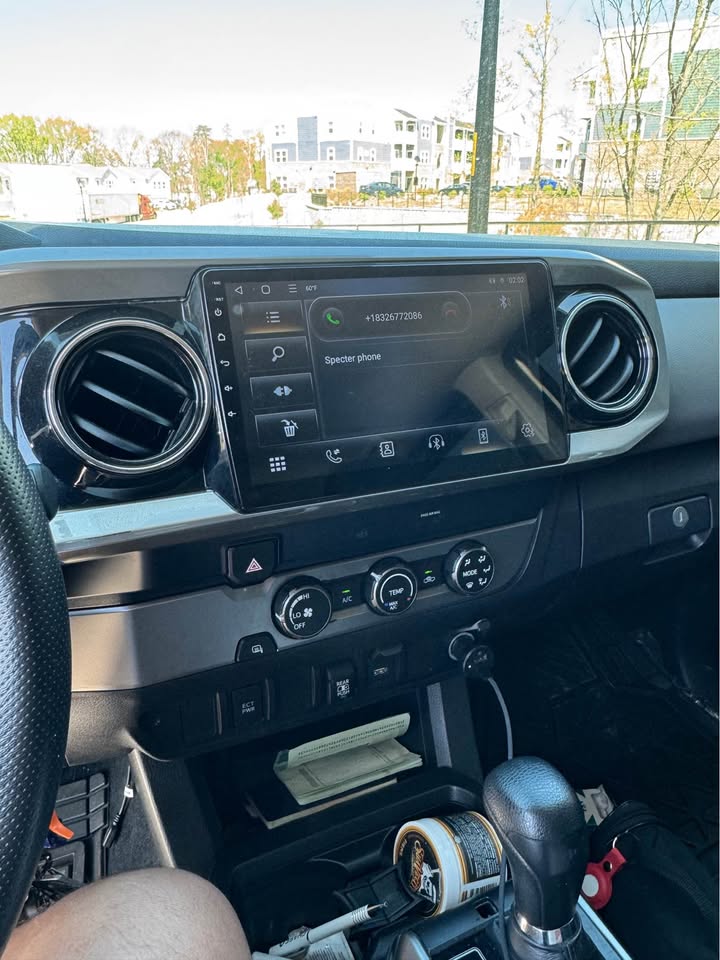 TOYOTA TACOMA 2020 SR5 TRD OFF ROAD – Silver Sky Metallic | Lifted | Call 📞 0244568056 | Pay Ghana Cedi (GHS) Equivalent