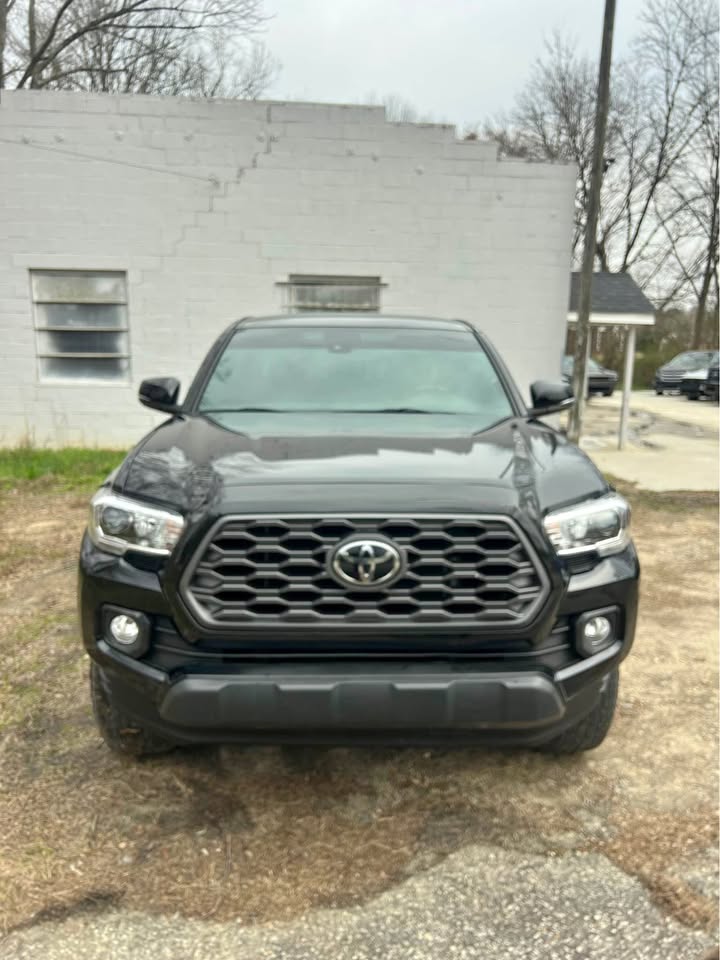 TOYOTA TACOMA 2022 TRD OFF-ROAD – Black | V6 4WD | Low Mileage | Call 📞 0244568056