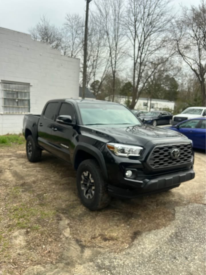 TOYOTA TACOMA 2022 TRD OFF-ROAD – Black | V6 4WD | Low Mileage | Call 📞 0244568056