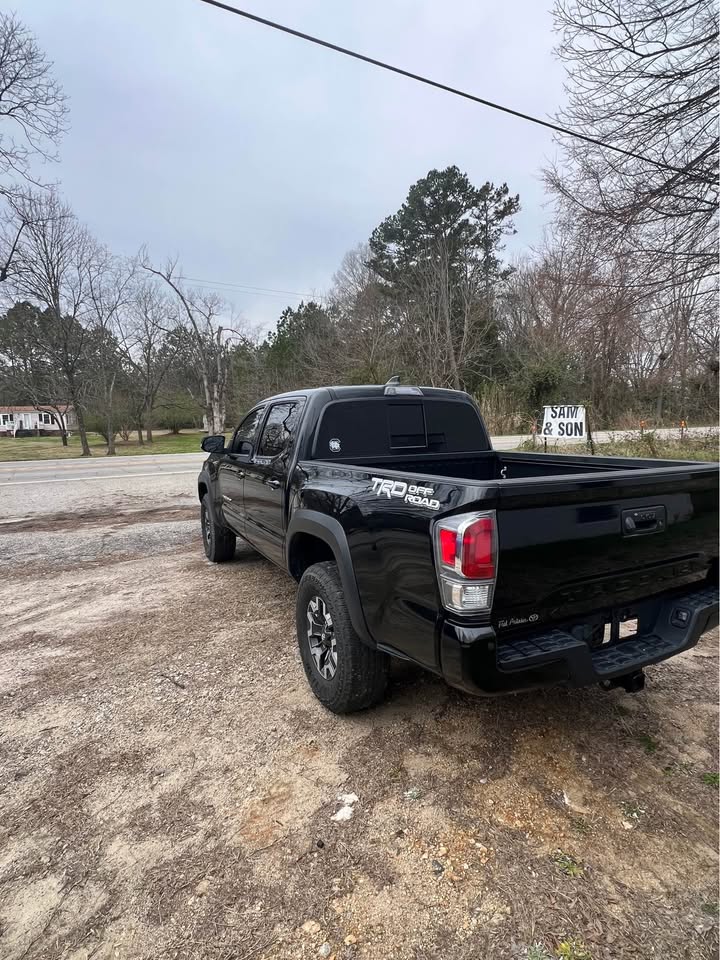 TOYOTA TACOMA 2022 TRD OFF-ROAD – Black | V6 4WD | Low Mileage | Call 📞 0244568056