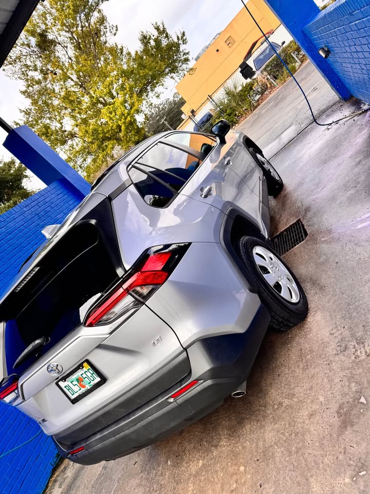 Toyota RAV4 2019 LE FWD – Clean USA Import SUV Ghana | Call 📞 0244568056 | Pay Ghana Cedi (GHS) Equivalent (Copy)
