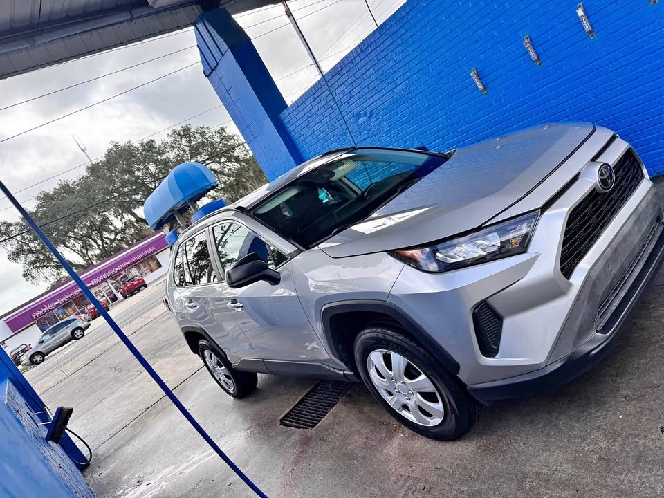 Toyota RAV4 2019 LE FWD – Clean USA Import SUV Ghana | Call 📞 0244568056 | Pay Ghana Cedi (GHS) Equivalent (Copy)