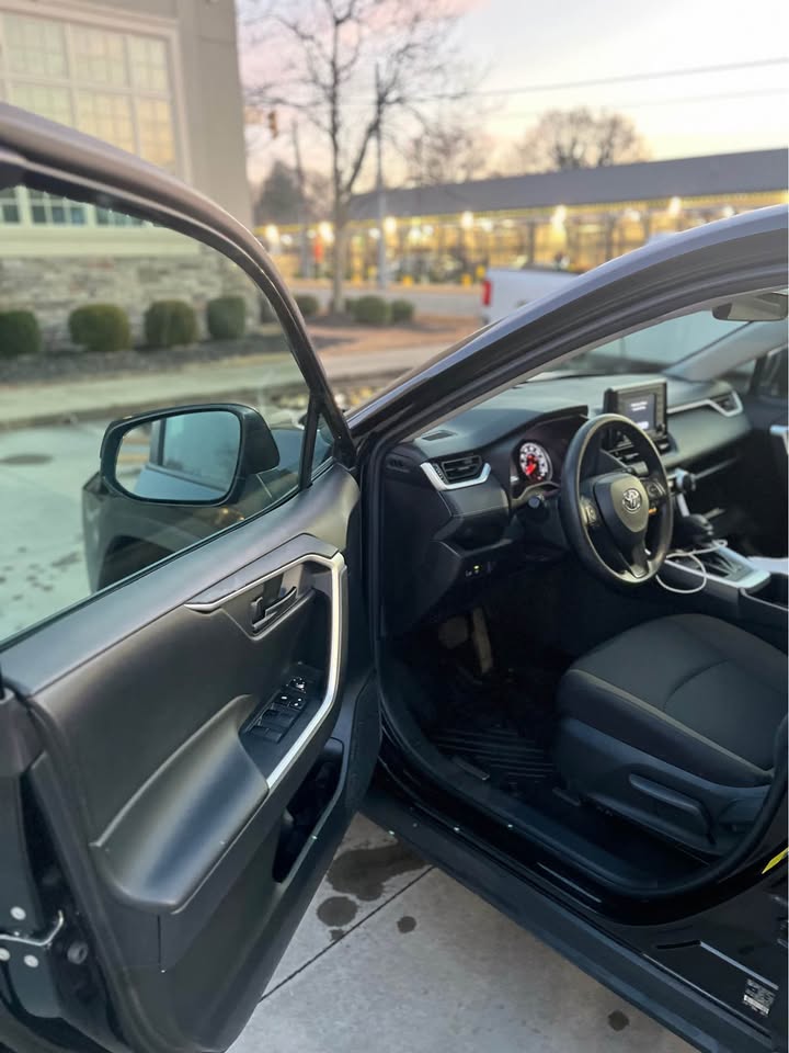 2022 TOYOTA RAV4 – Clean USA Import SUV Ghana | Call 📞 0244568056 | Pay Ghana Cedi (GHS) Equivalent