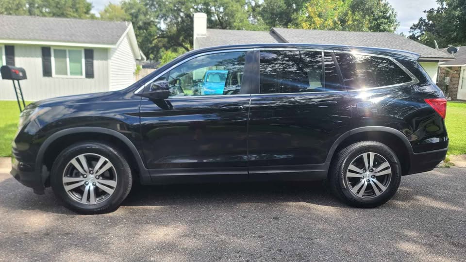 Honda Pilot 2017– Clean USA Import | Premium SUV Ghana | Call 📞 0244568056 | Pay Ghana Cedi (GHS) Equivalent