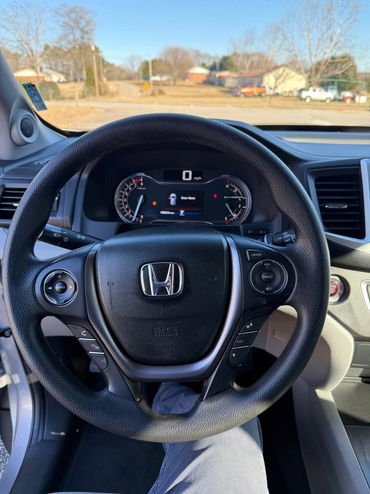 HONDA PILOT 2017 – Clean USA Import | 8-Seater SUV Ghana | Call 📞 0244568056 | Pay Ghana Cedi (GHS) Equivalent