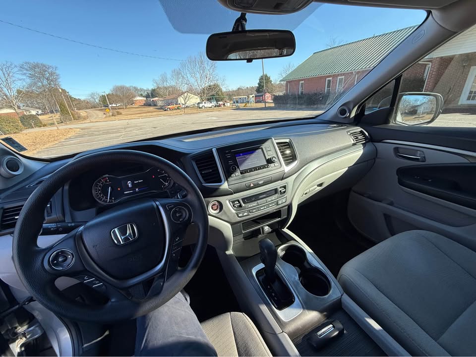 HONDA PILOT 2017 – Clean USA Import | 8-Seater SUV Ghana | Call 📞 0244568056 | Pay Ghana Cedi (GHS) Equivalent