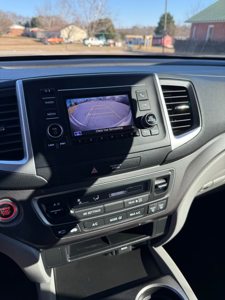 HONDA PILOT 2017 – Clean USA Import | 8-Seater SUV Ghana | Call 📞 0244568056 | Pay Ghana Cedi (GHS) Equivalent