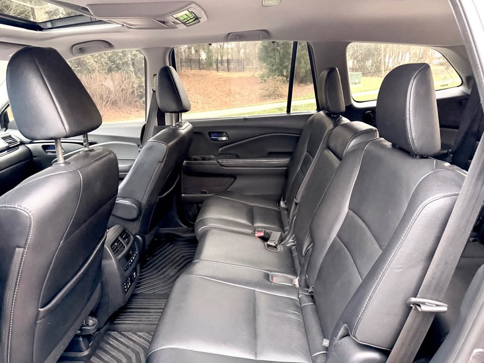 HONDA PILOT TOURING 2017 – Clean USA Import | 8-Seater SUV Ghana | Call 📞 0244568056 | Pay Ghana Cedi (GHS) Equivalent