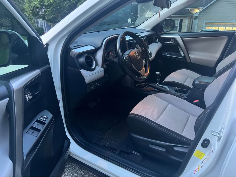 TOYOTA RAV4 2018 XLE – Clean USA Import | SUV Ghana | Call 📞 0244568056 | Pay Ghana Cedi (GHS) Equivalent