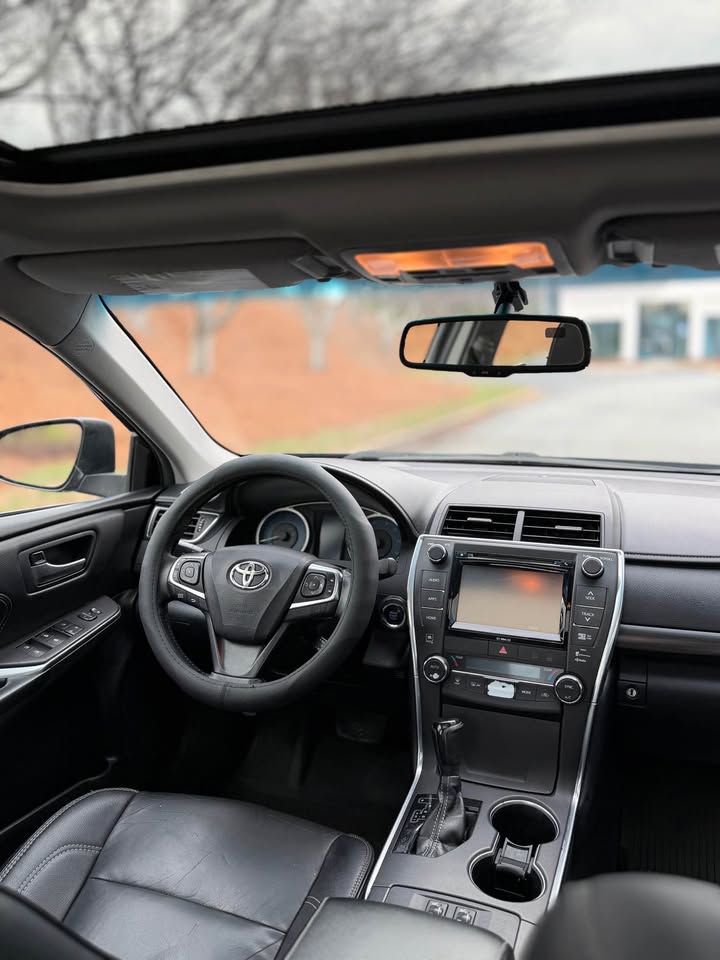 2017 TOYOTA CAMRY XLE – Clean USA Import Sedan Ghana | Call 📞 0244568056 | Pay Ghana Cedi (GHS) Equivalent