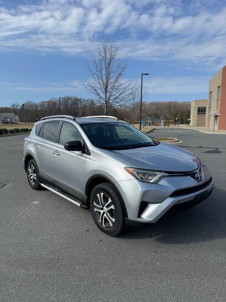 2016 TOYOTA RAV4 AWD – Clean USA Import | SUV Ghana | Call 📞 0244568056 | Pay Ghana Cedi (GHS) Equivalent