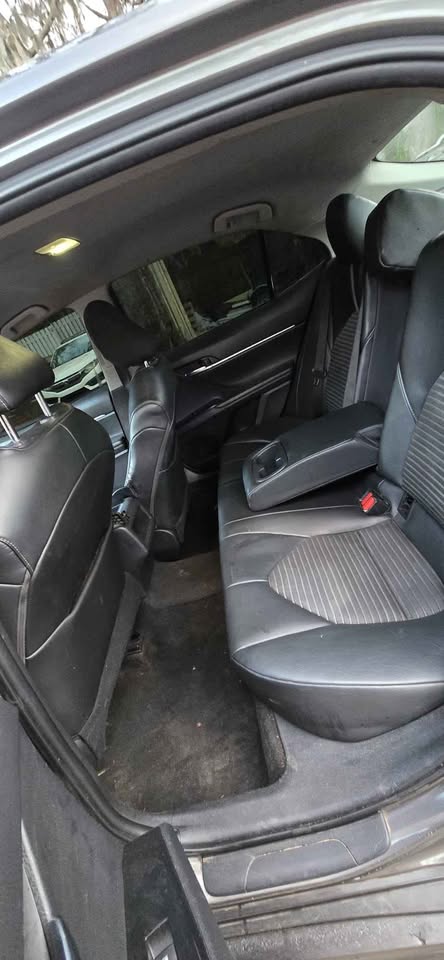 TOYOTA CAMRY 2020 XLE – Leather & Tech | Midnight Black | Call 📞 0244568056 | Pay Ghana Cedi (GHS) Equivalent