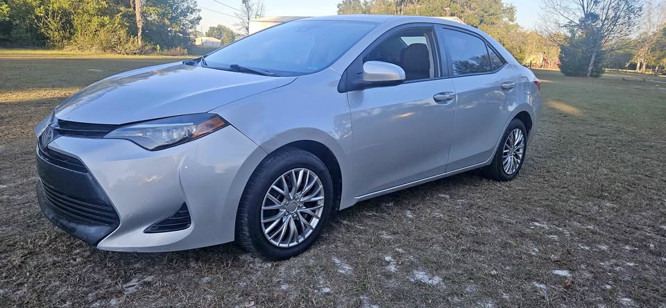 TOYOTA COROLLA 2017 LE – Silver Sedan | Toyota Safety Sense | Call 📞 0244568056 | Pay Ghana Cedi (GHS) Equivalent