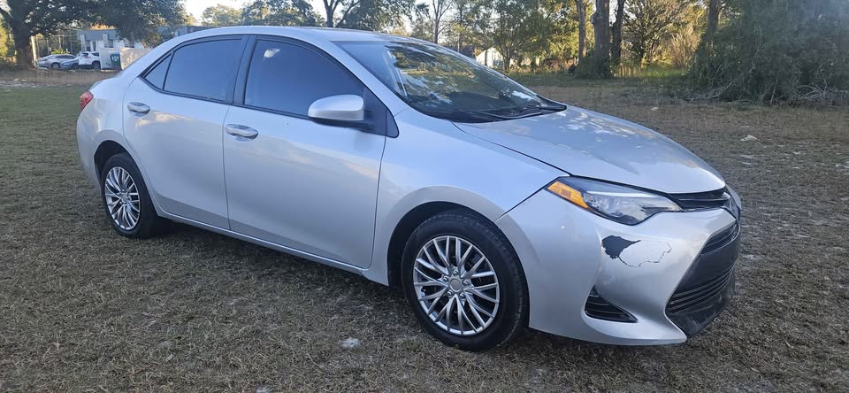 TOYOTA COROLLA 2017 LE – Silver Sedan | Toyota Safety Sense | Call 📞 0244568056 | Pay Ghana Cedi (GHS) Equivalent
