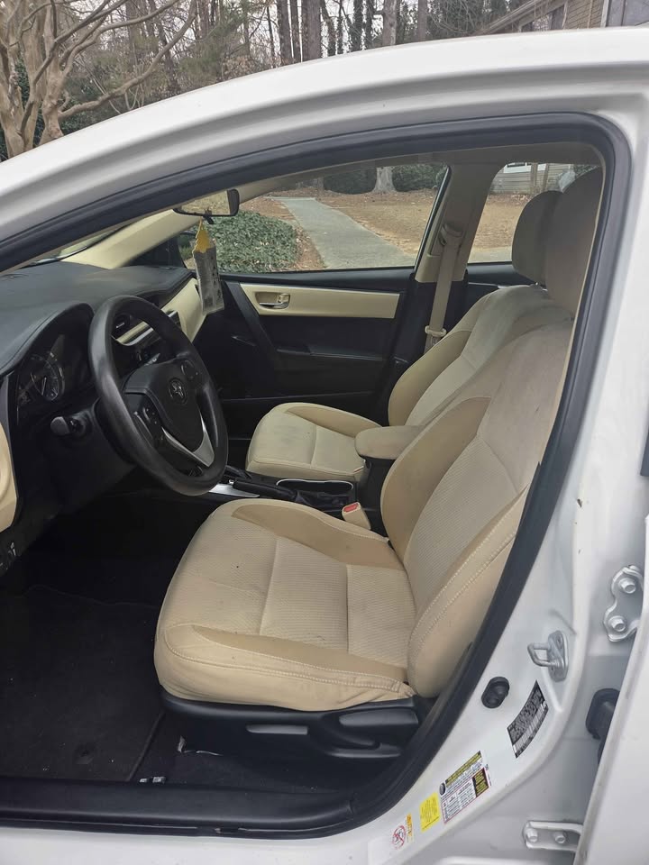 TOYOTA COROLLA 2017 LE – Reliable Daily Sedan | White | Call 📞 0244568056 | Pay Ghana Cedi (GHS) Equivalent