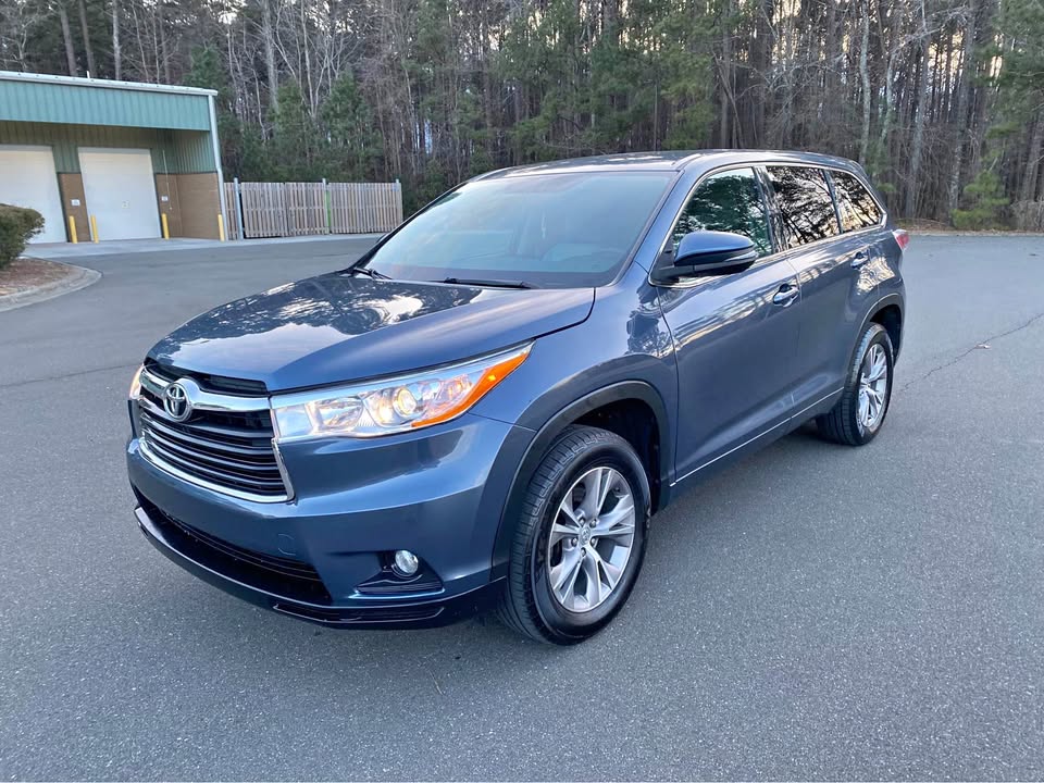 TOYOTA HIGHLANDER 2015 LE – Low Mileage USA Import (31k Miles) | Family SUV Ghana | Call 📞 0244568056 | Pay Ghana Cedi (GHS) Equivalent