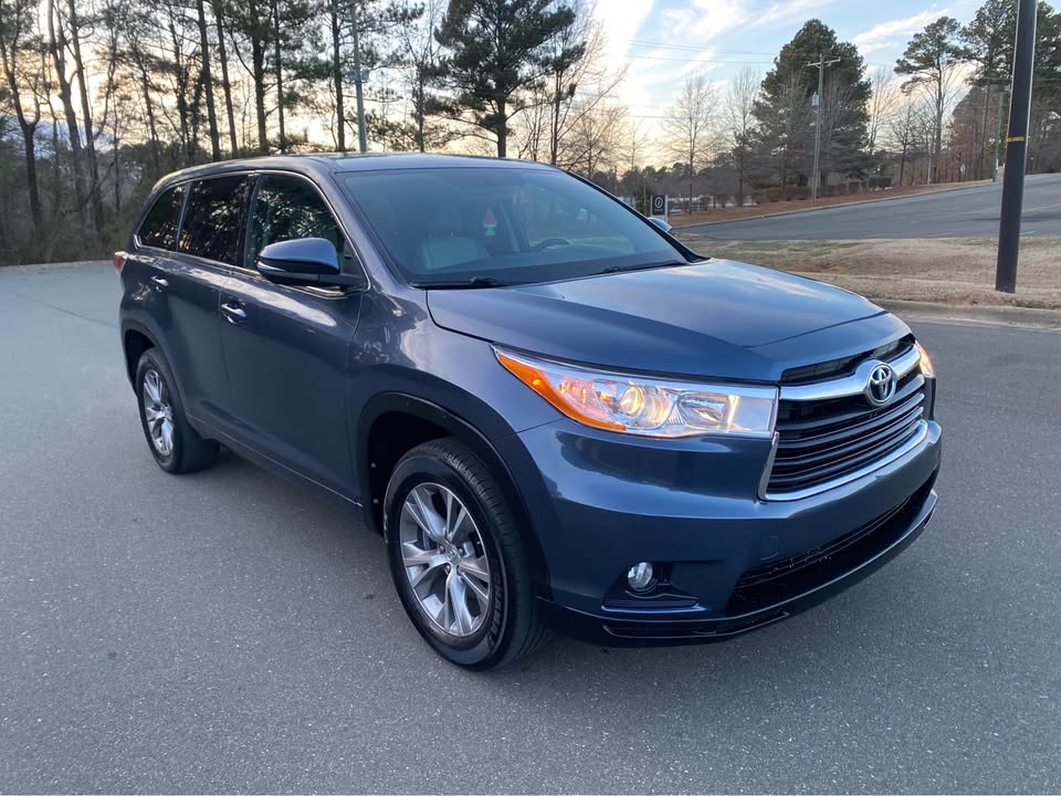 TOYOTA HIGHLANDER 2015 LE – Low Mileage USA Import (31k Miles) | Family SUV Ghana | Call 📞 0244568056 | Pay Ghana Cedi (GHS) Equivalent